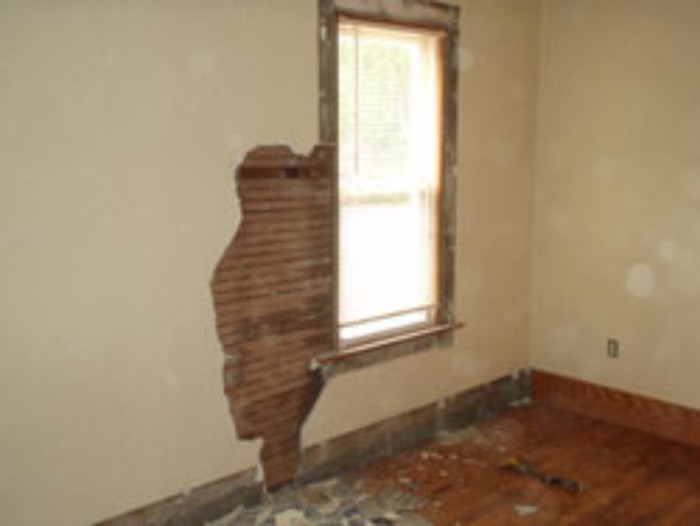 How to Repair Plaster on Lath