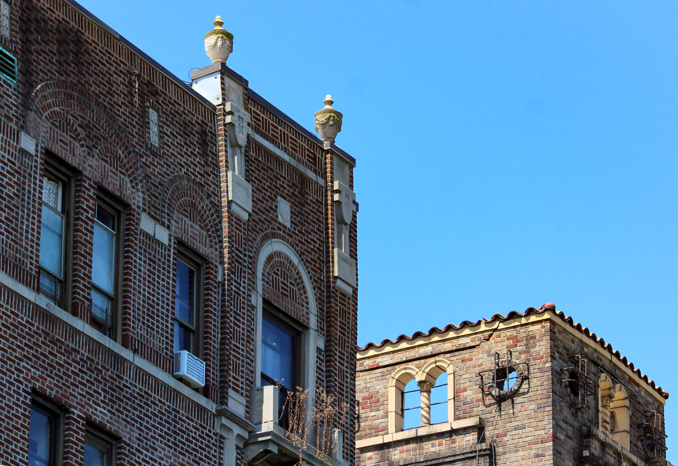 apartment buildings at 684 flatbush avenue