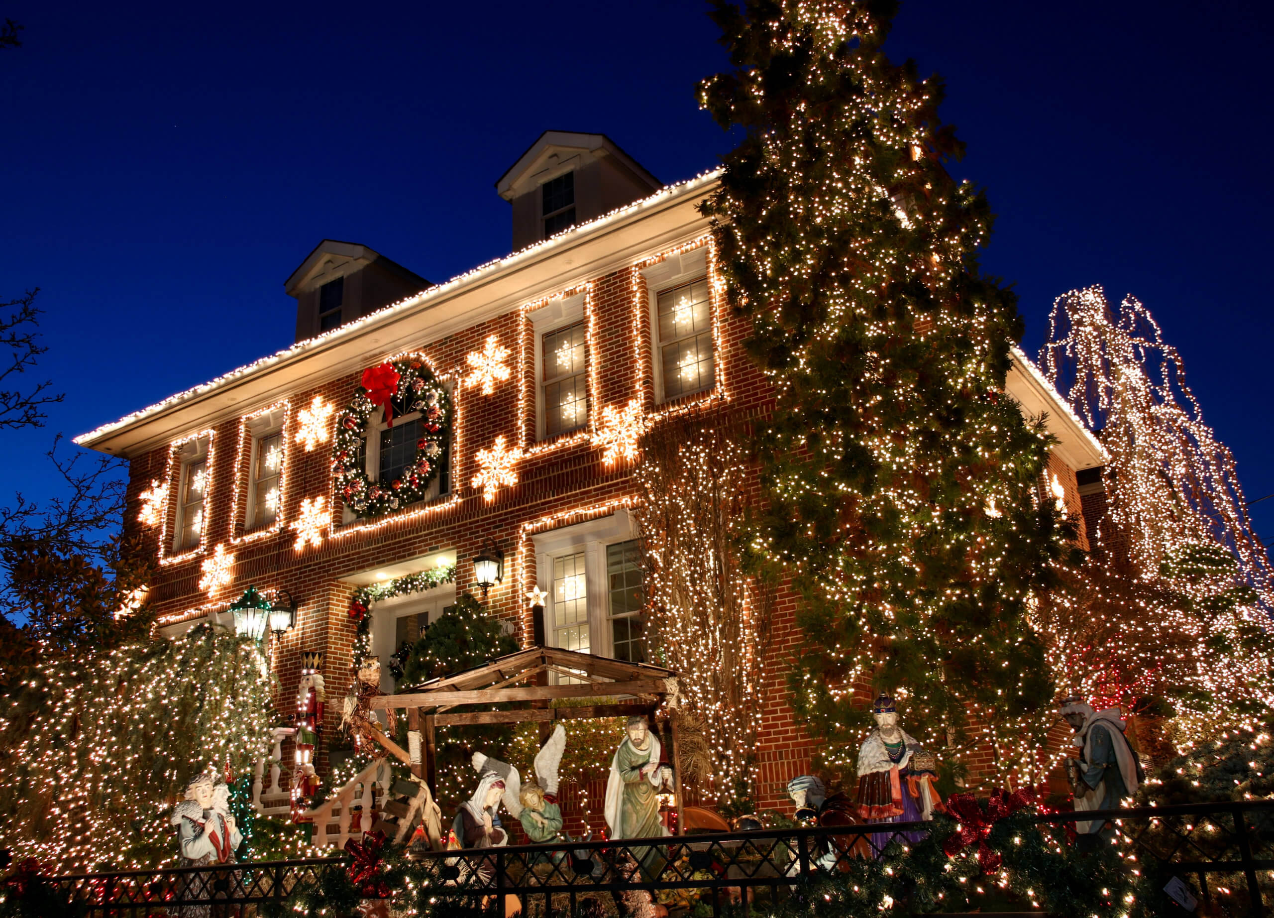 The Spectacular of the Dyker Heights Christmas Lights (Photos) | Brownstoner
