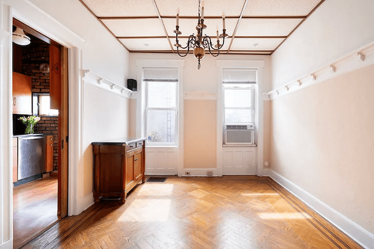 dining room with plate shelf