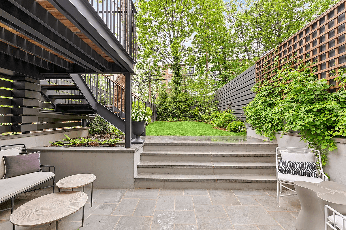 garden with steps from lower level