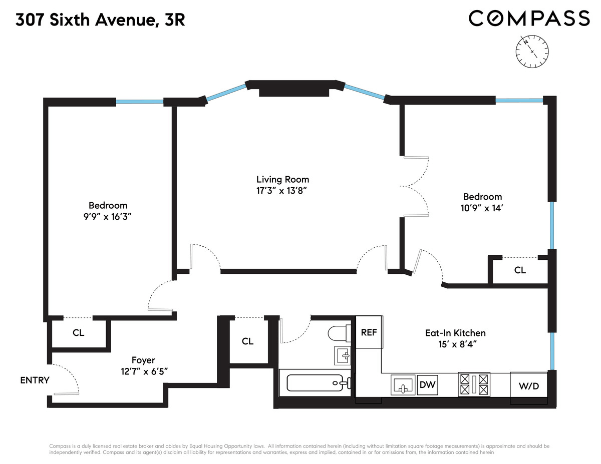 floorplan with bedrooms on either side of the living room