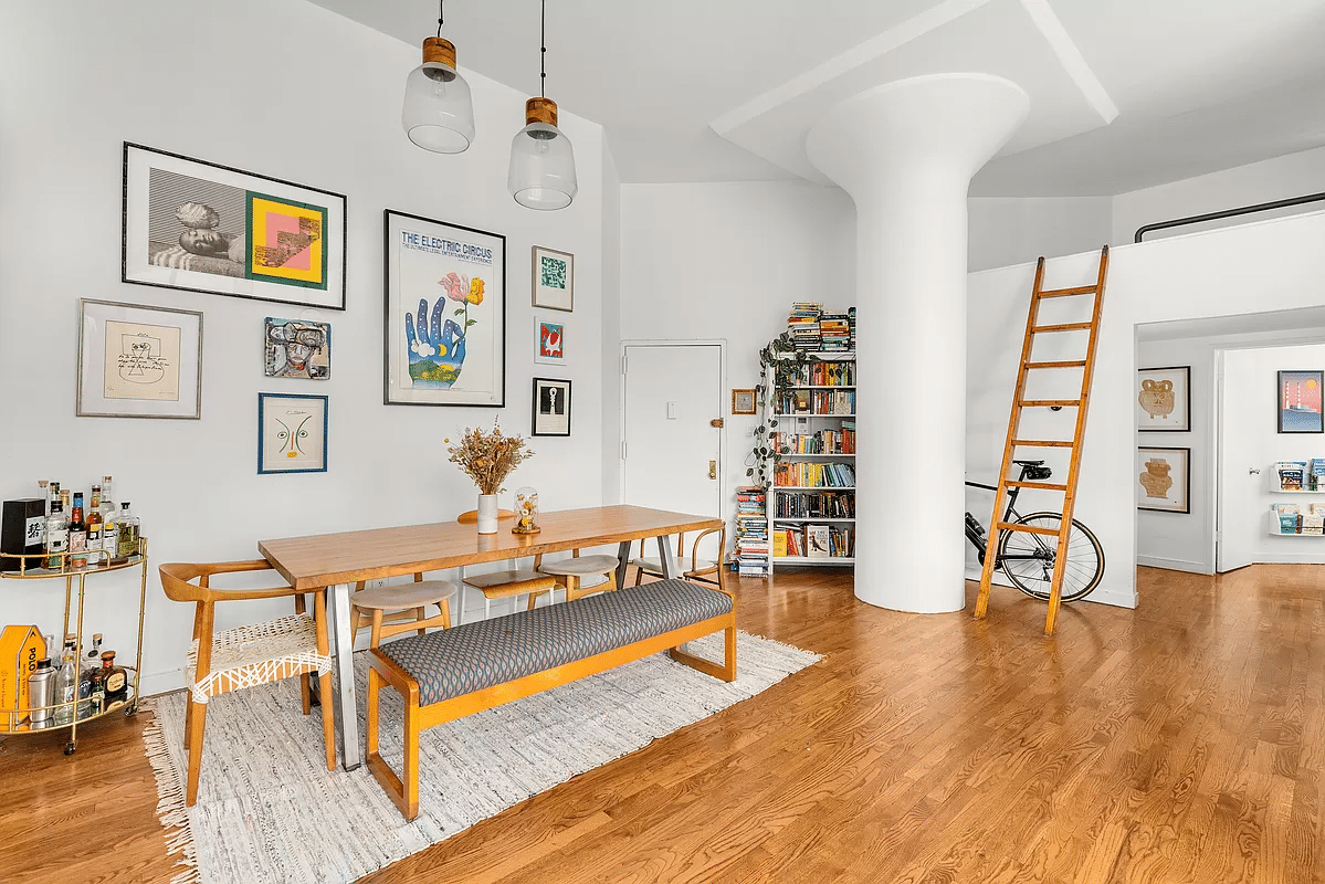 Open plan main room with dining area