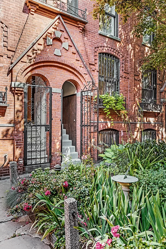 entrance with stairs up to the mews house