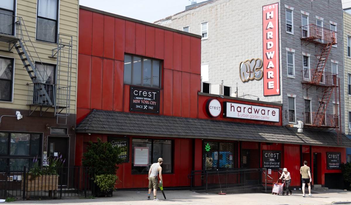 crest hardware exterior