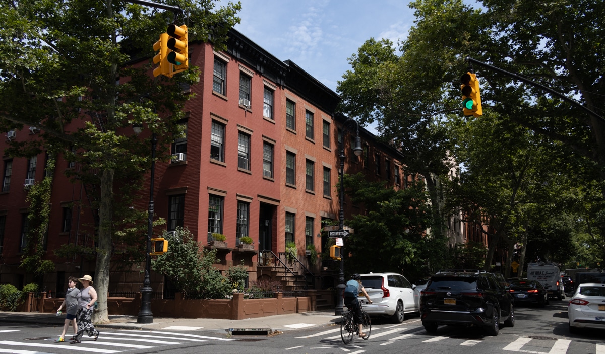 brooklyn heights - brick row houses