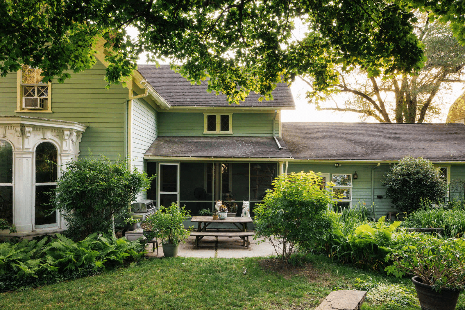 rear facade with paved porch