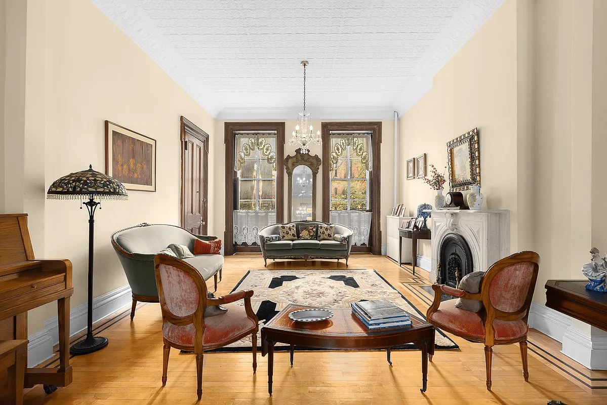 Brooklyn - Drawing room with marble fireplace