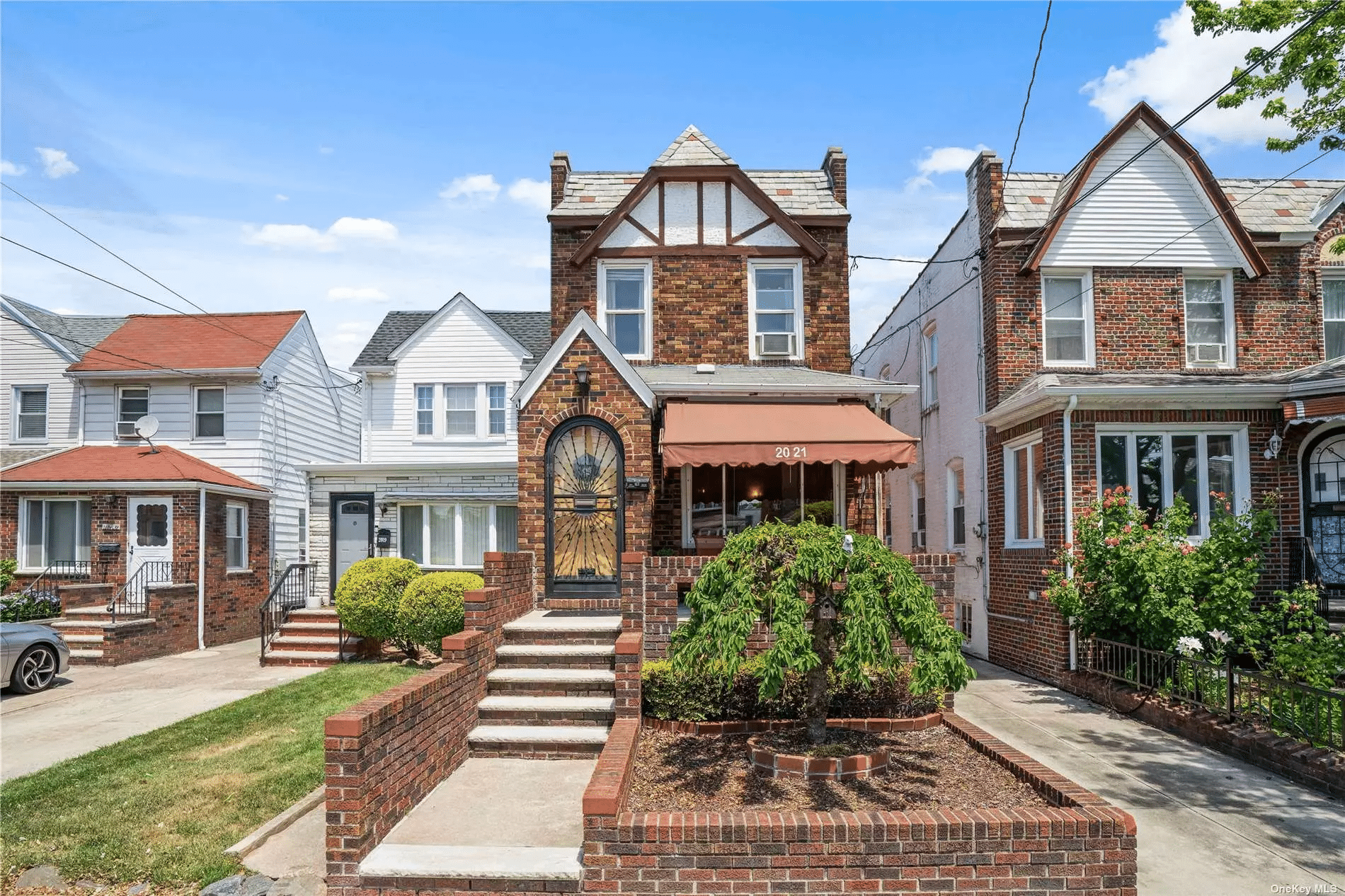 tudor style tapestry brick house