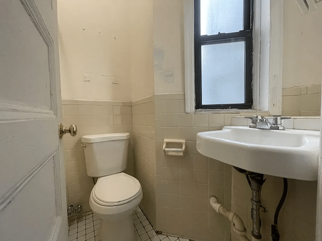 bathroom with white fixtures