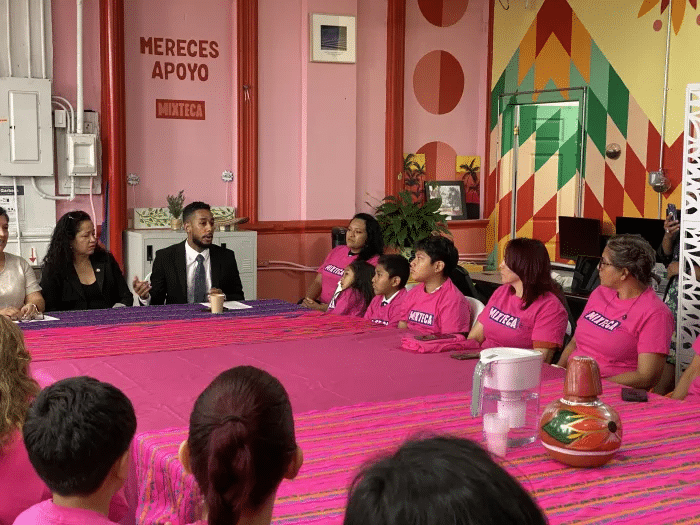 Pols held a roundtable discussion with staff and volunteers at Mixteca’s current HQ which currently consists of just one floor.