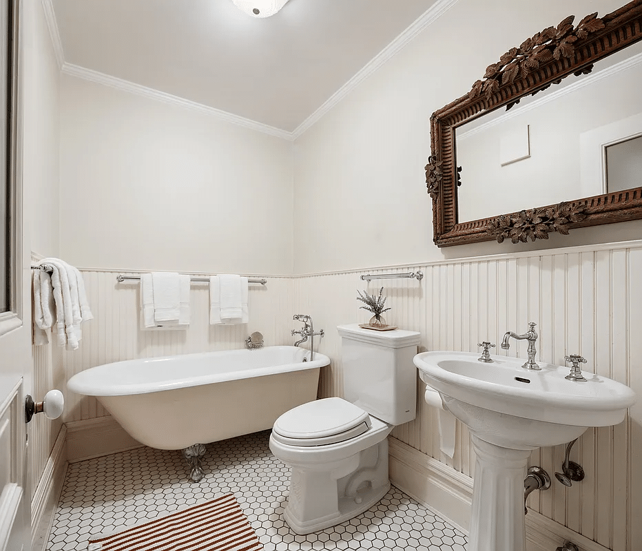 bathroom with claw foot tub