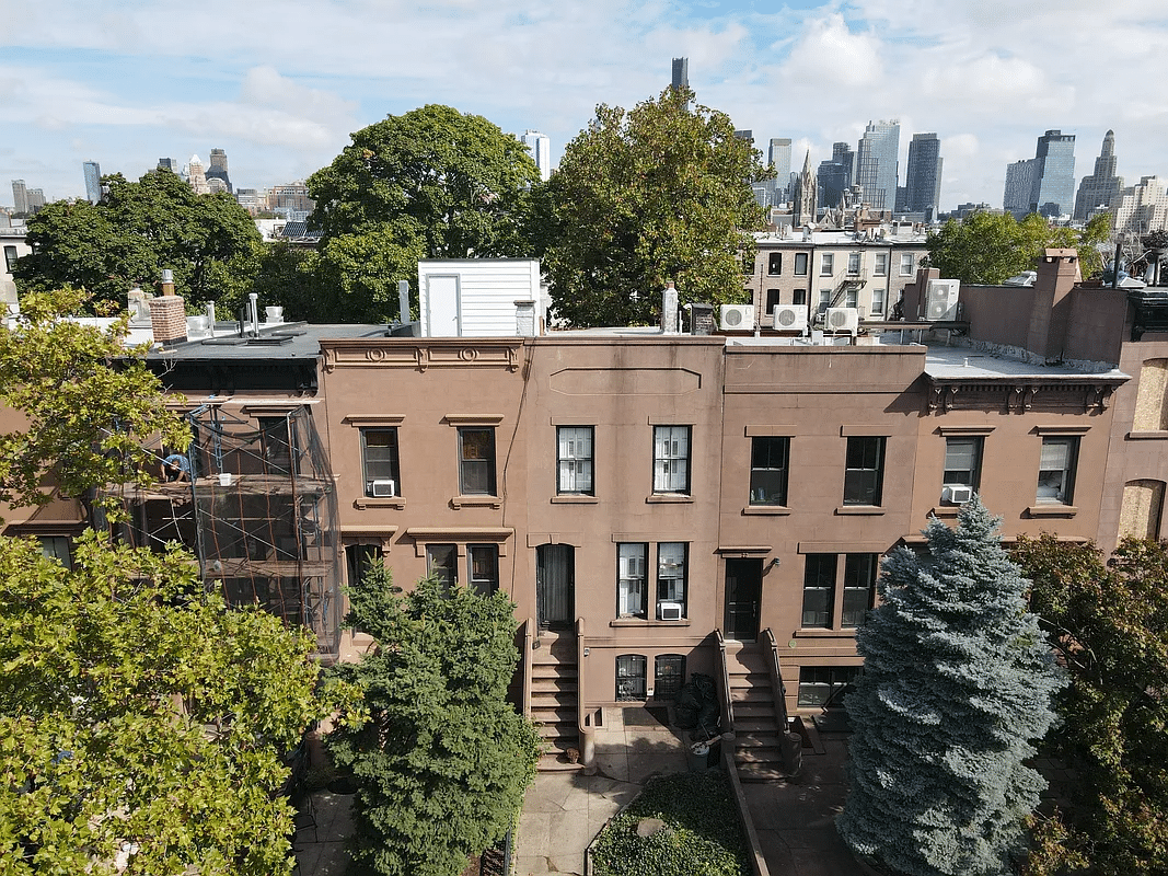 a row of brownstones