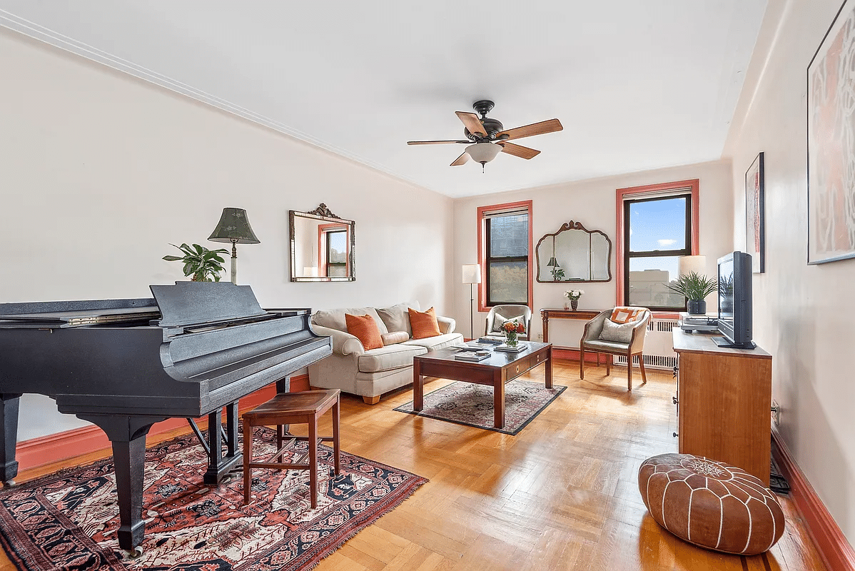 30 ocean parkway 4b living room