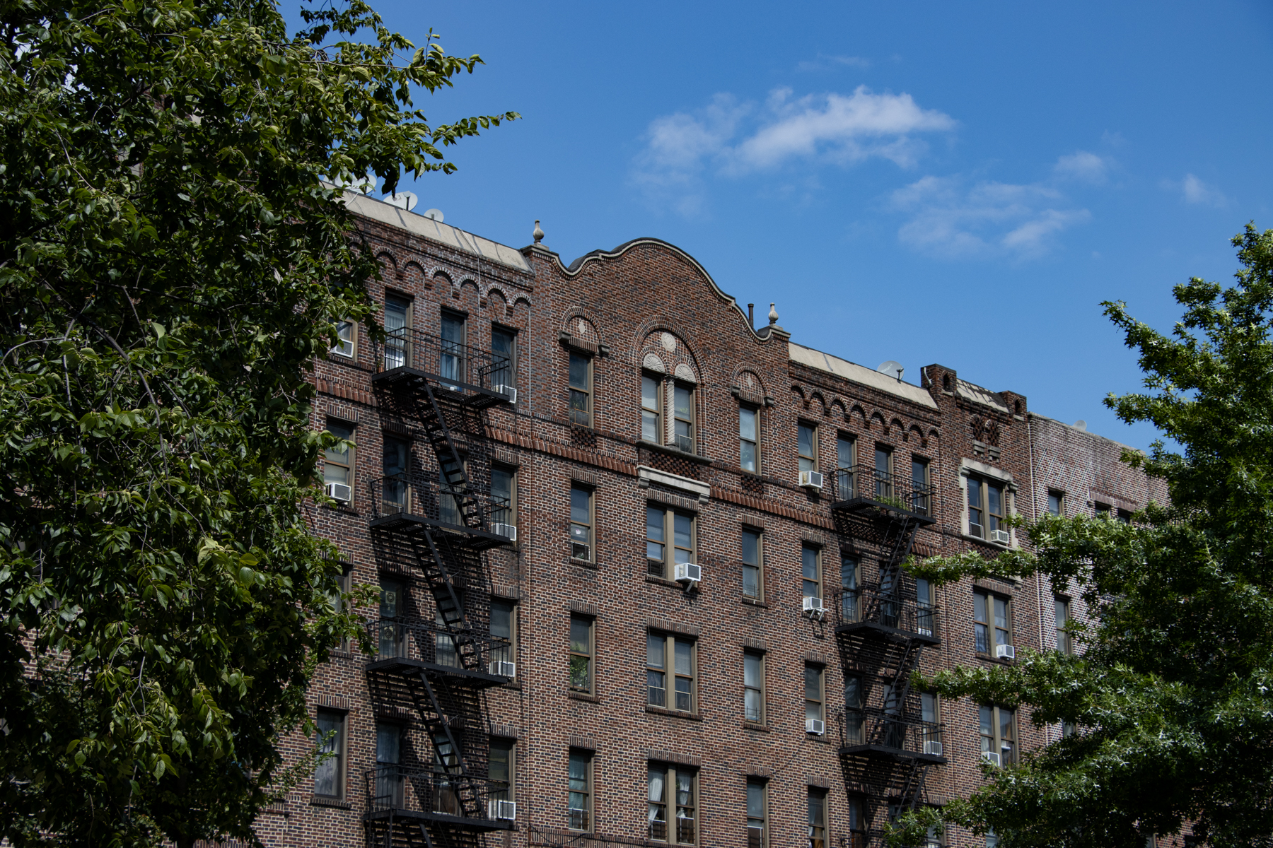 brooklyn - brown brick apartment building in flatbush