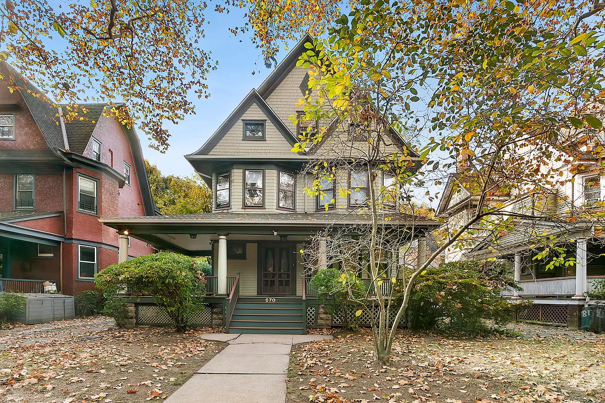 brooklyn open house - standalone house with a porch