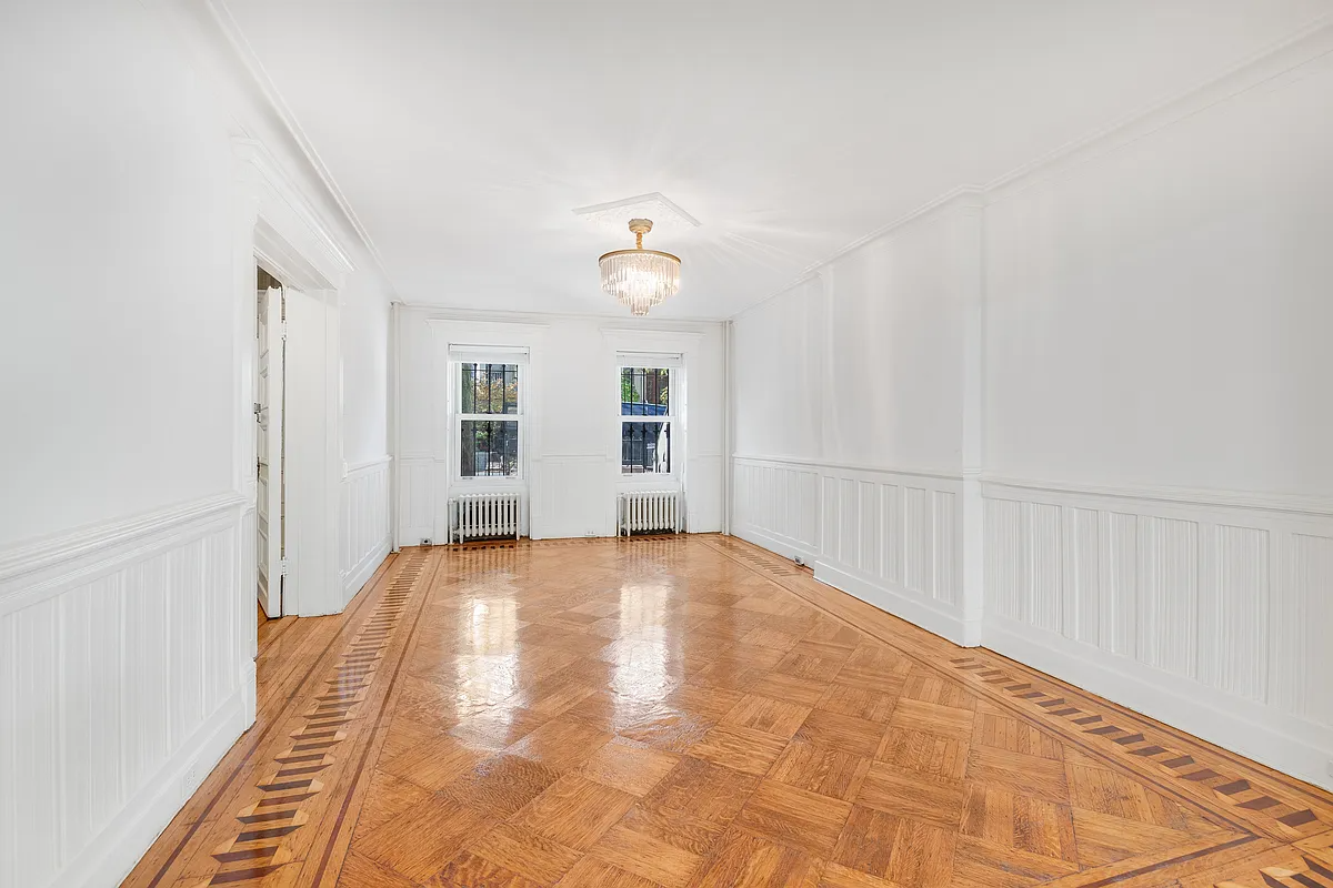 garden level dining room with painted wainscoting