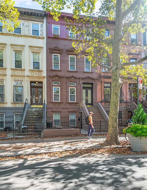 brownstone exterior with stoop