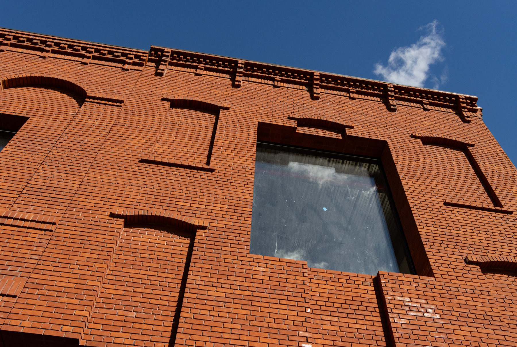 brick details