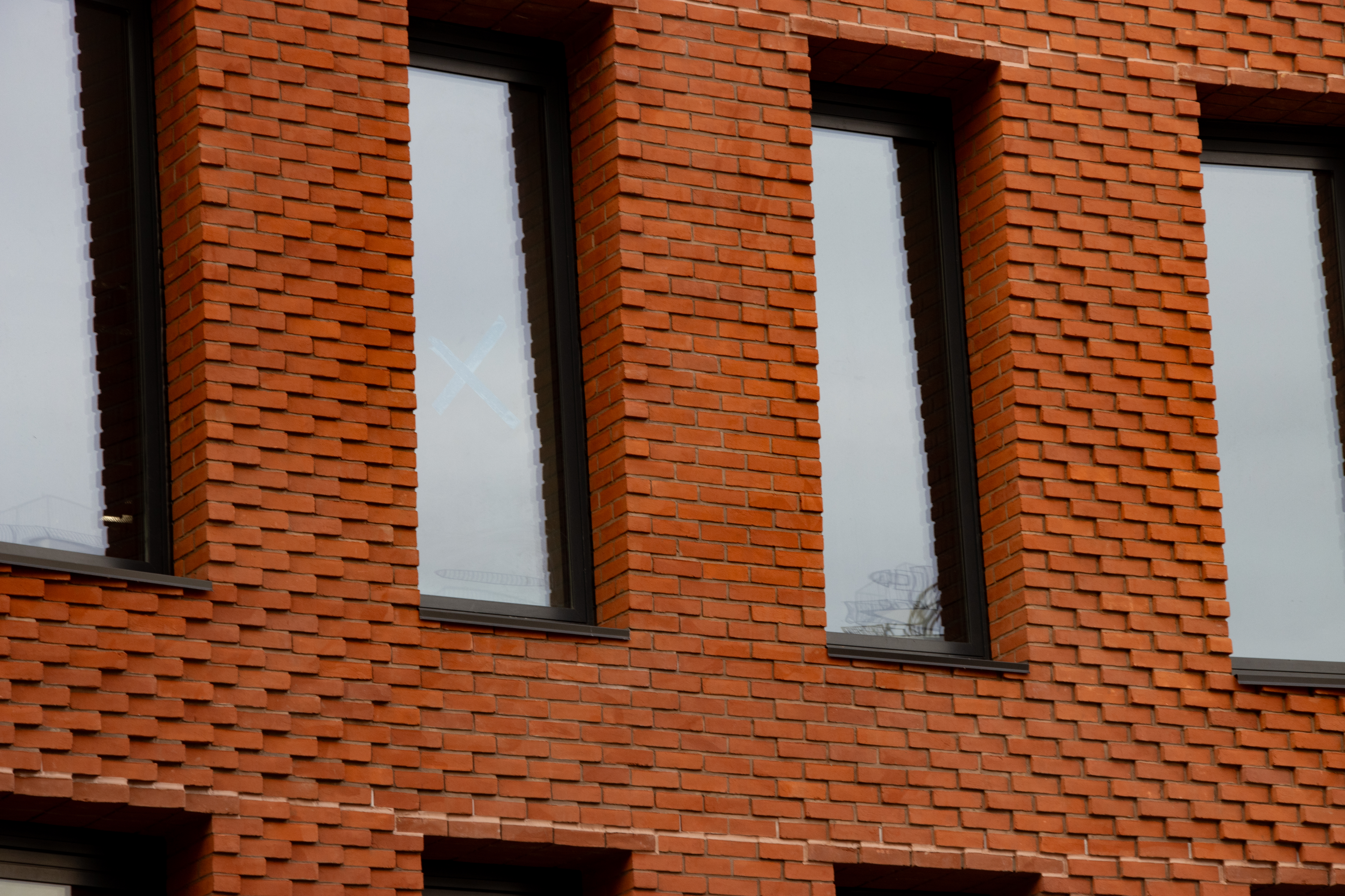 closeup showing the red brick