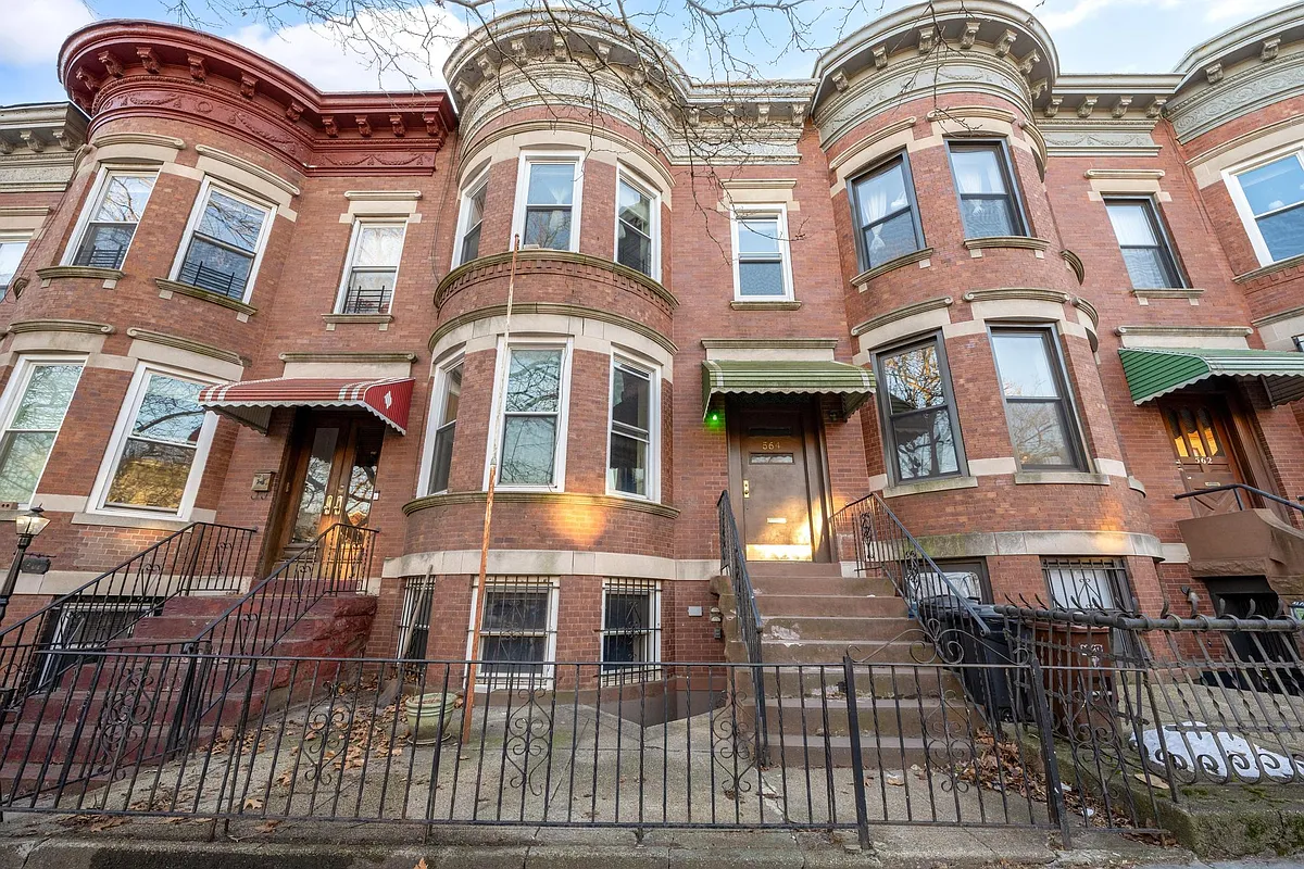 brooklyn open houses -row of brick, bow front houses